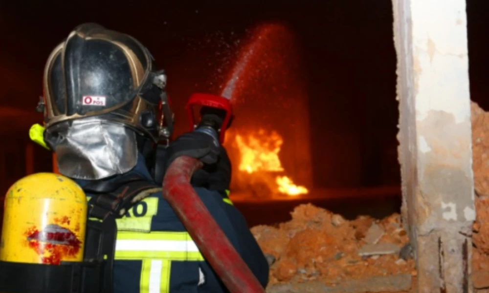 Λακωνία: Μεγάλη φωτιά γύρω από τα χωριά του Ευρώτα (εικόνες,βίντεο)